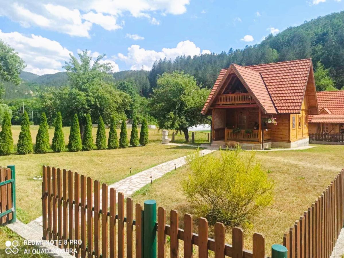 Apartmani D&S Мокра гора Екстериор снимка